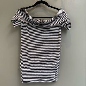 MATERNITY - A Pea In The Pod Off the Shoulder Top